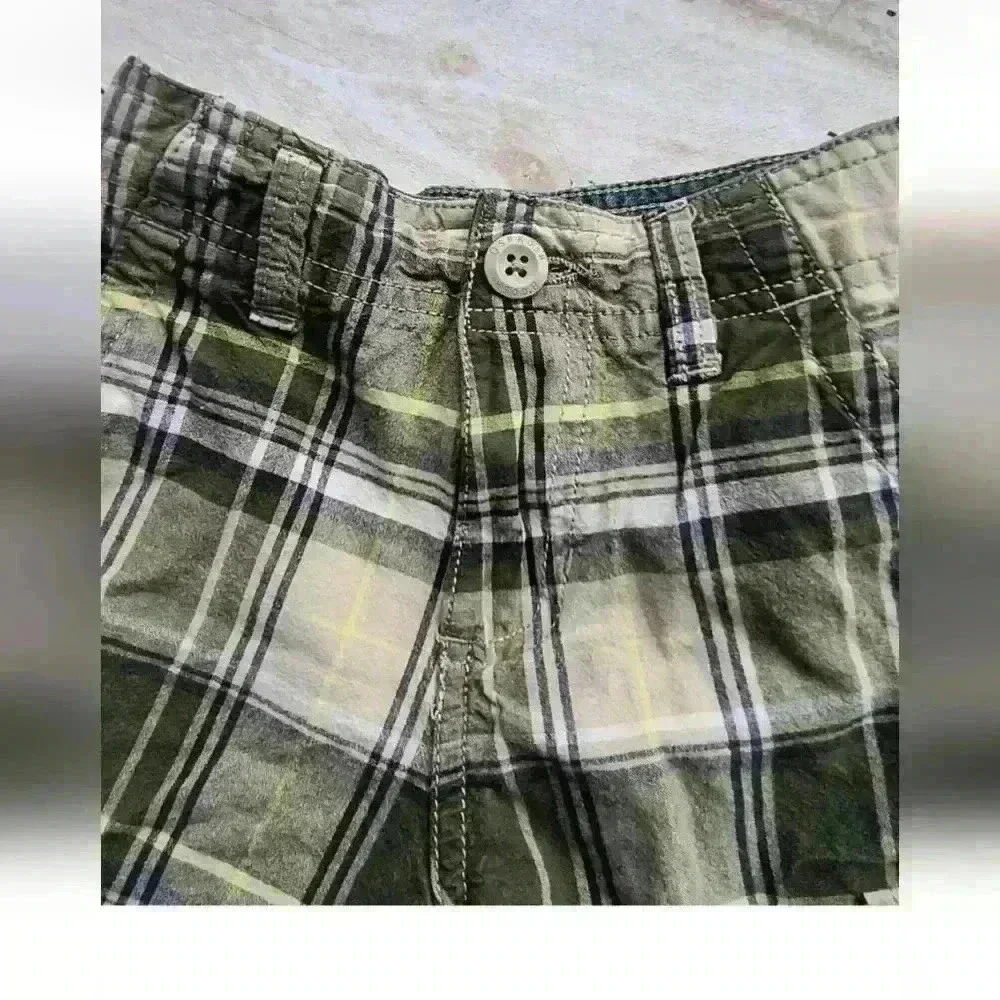 Oshkosh Bigosh Green Cargo Plaid Shorts Boys Size 4